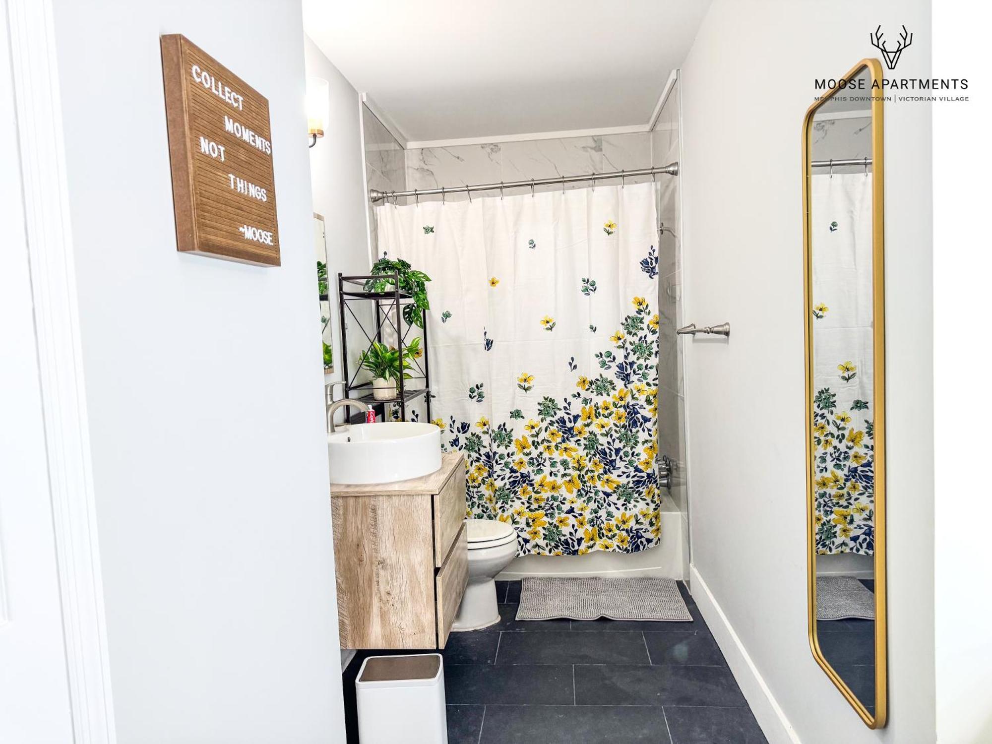 The Moose #12 - Brand New Modern Luxe Loft With Free Parking, King Bed & Fast Wifi Apartment Мемфис Екстериор снимка